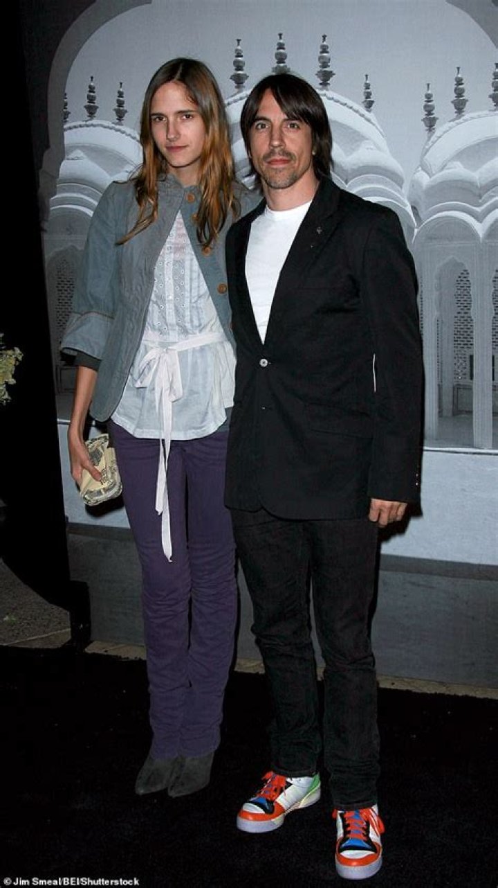 Is Anthony Kiedis Married? Does Anthony Kiedis have A Child