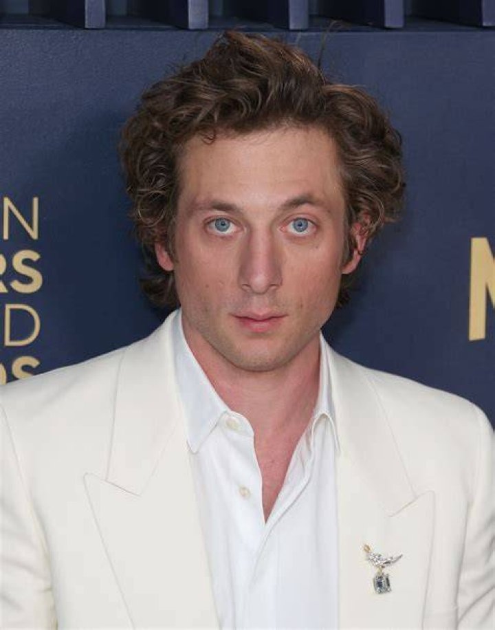 Jeremy Allen White AlloCiné