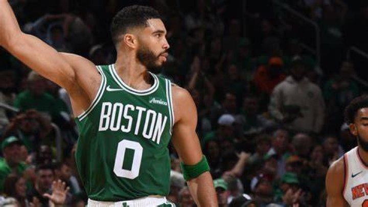 NBA star Jayson Tatum fuels Ella Mai dating rumors after being spotted