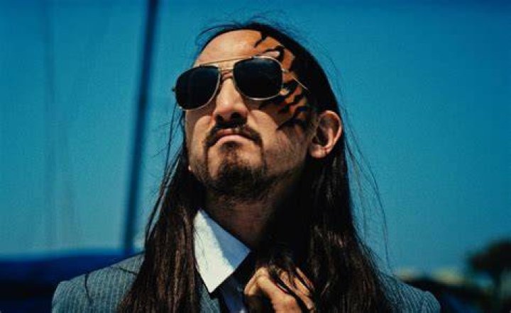 Steve Aoki otthona és ruhakollekciója épp olyan hihetetlen, ahogy