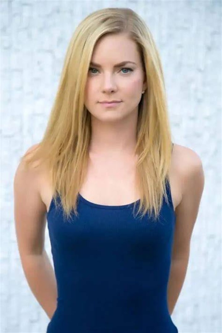 The Ultimate Guide To Cindy Busby's Career And Net Worth